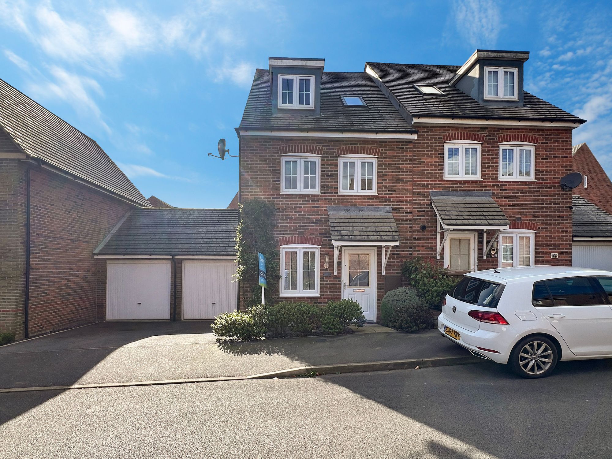 94 Hope Way, Swadlincote photo 2