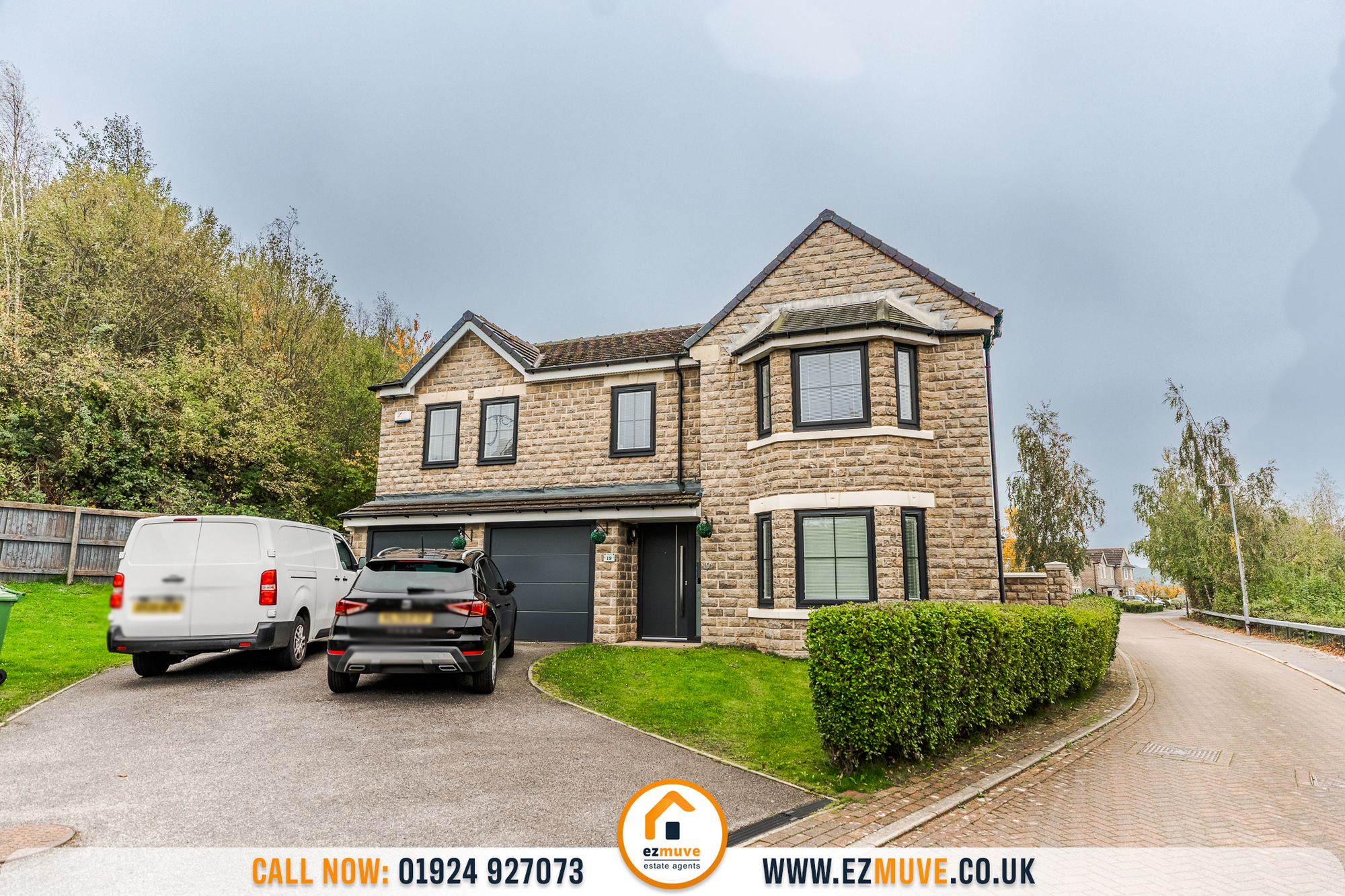 4-bed detached on 19 Croftflat Drive, Huddersfield, £600,000