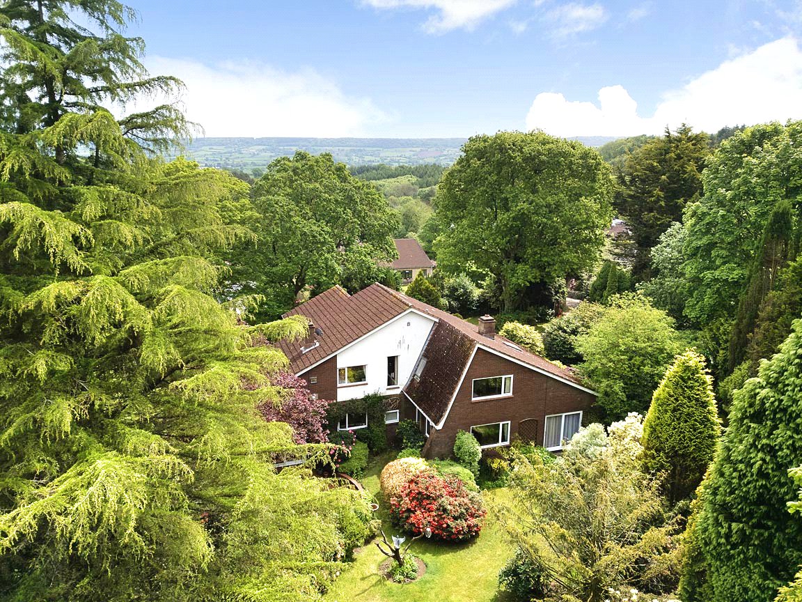 4 bedroom detached house for sale 0