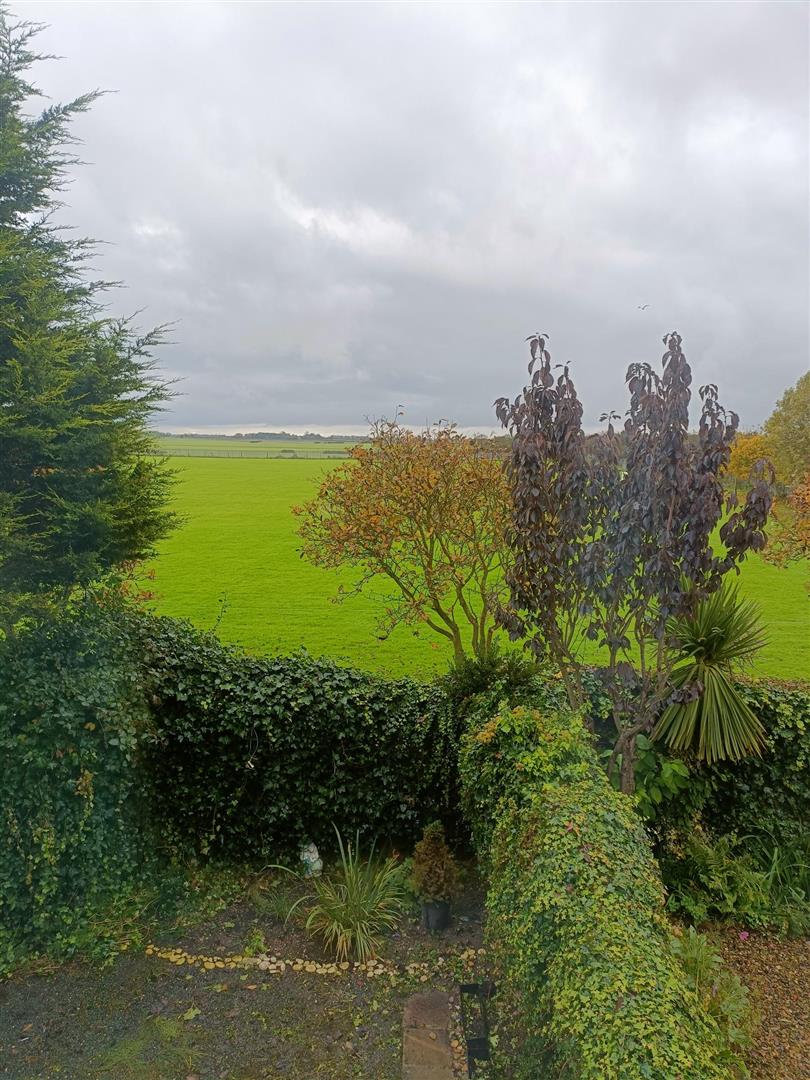 33, Owthorne Walk, Withernsea photo 4