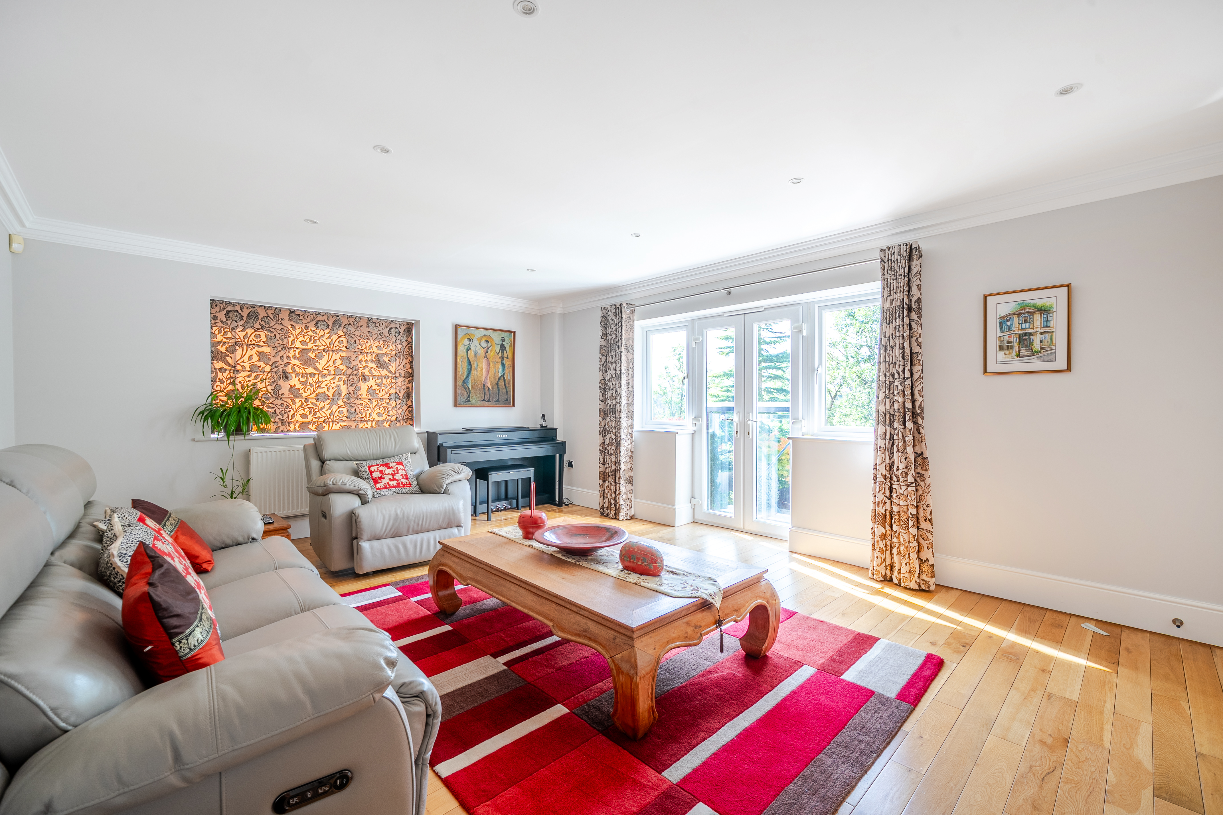 5 bedroom detached house for sale 0