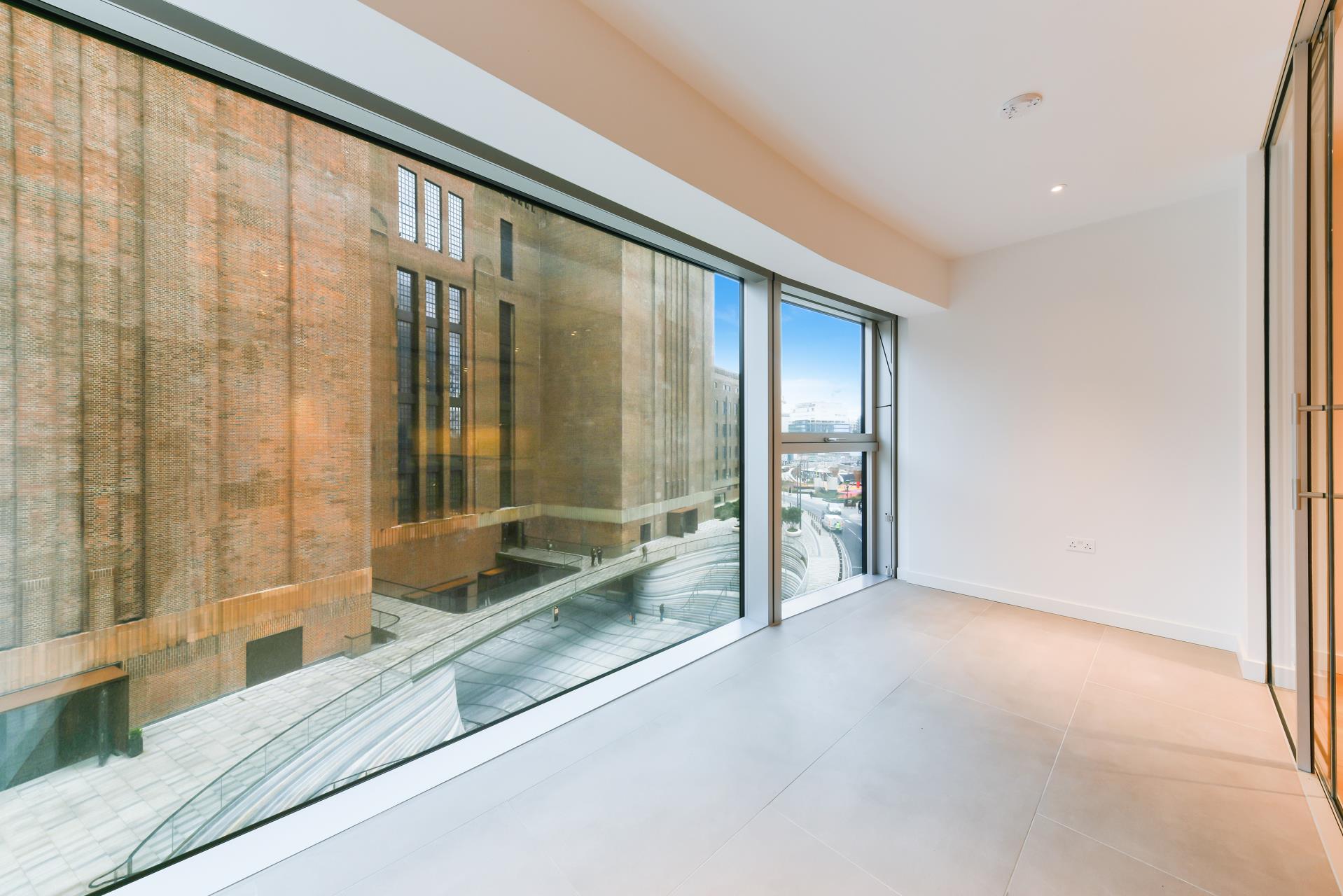 3 bedroom flat for sale 0