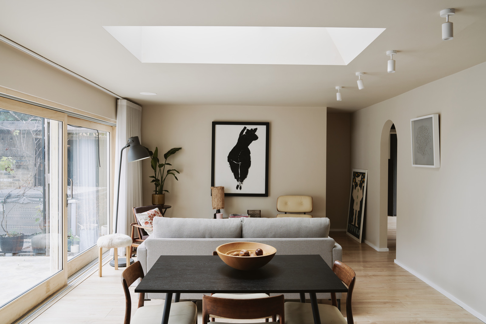 3 bedroom detached house for sale 0