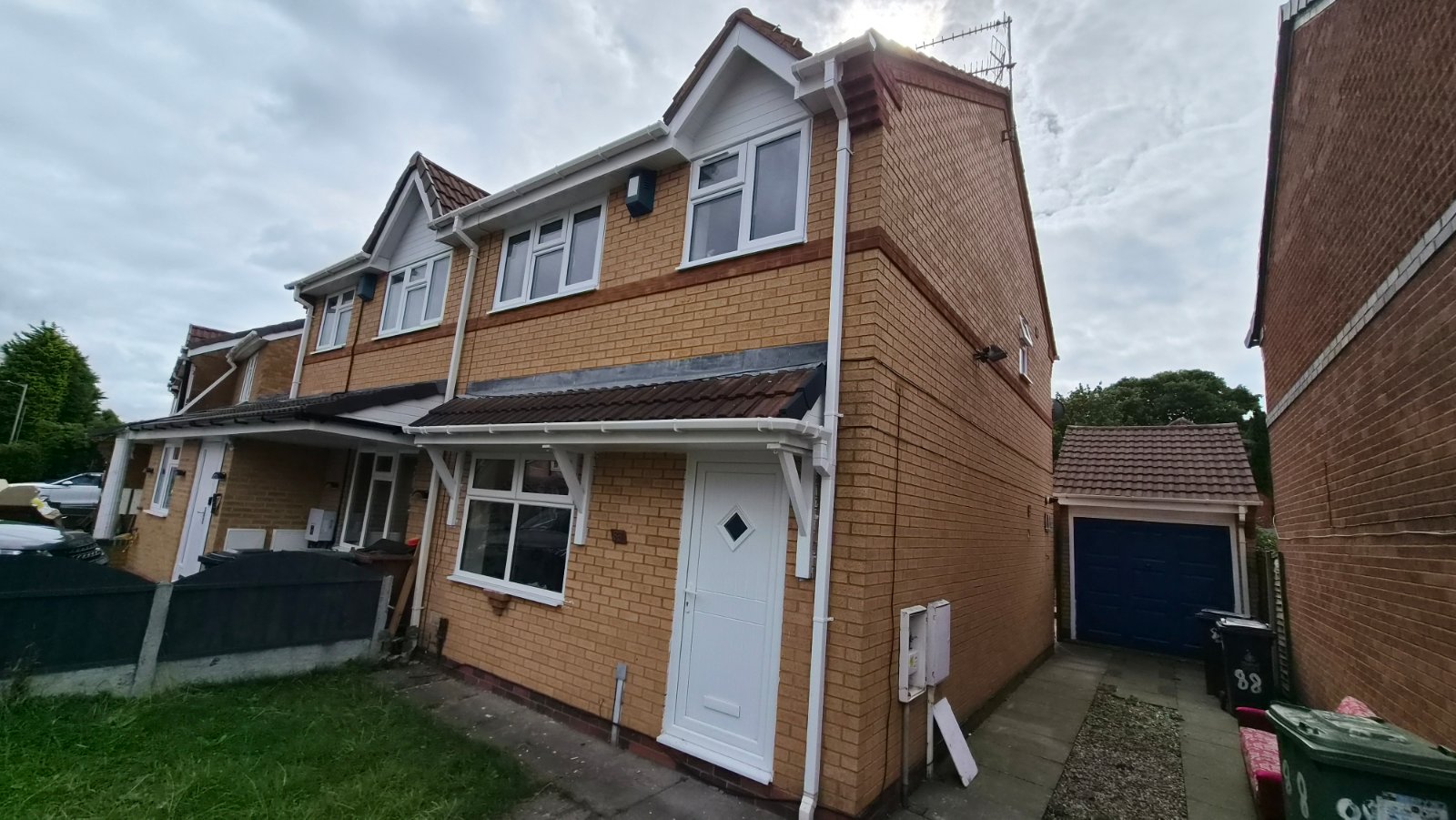 88, Honeybourne Way, West Midlands photo 2