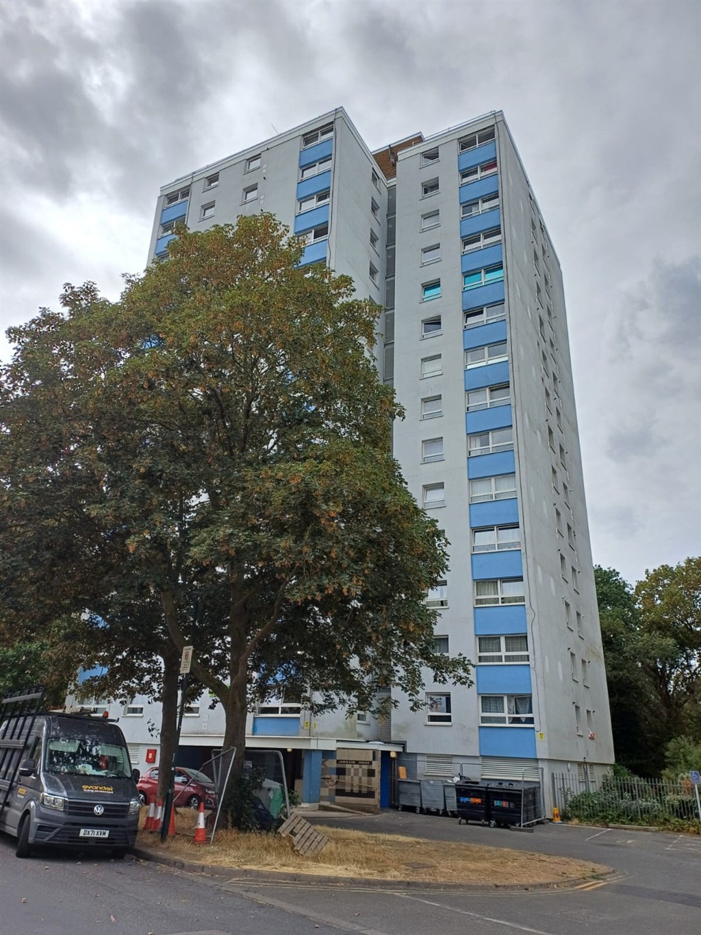 43, Jamieson House, 4, Edgar Road, HOUNSLOW photo 2