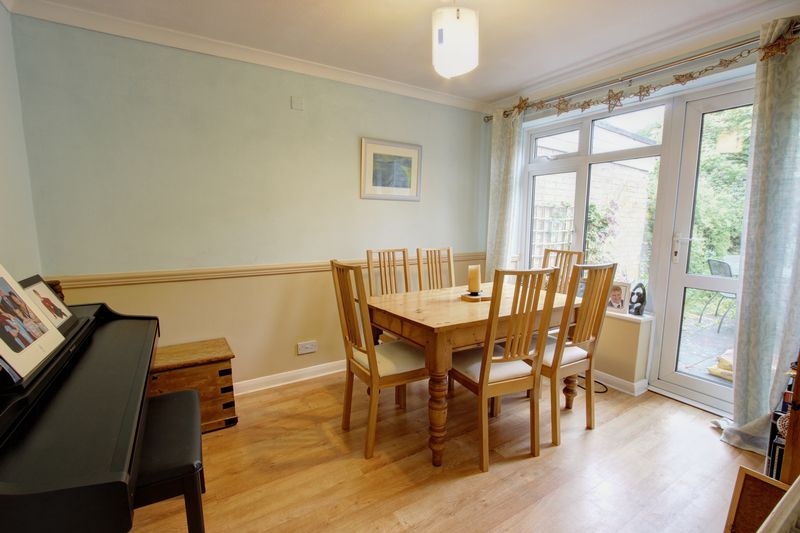 Free property report 39 Northlands Road, Romsey, SO51 5SA Chimnie