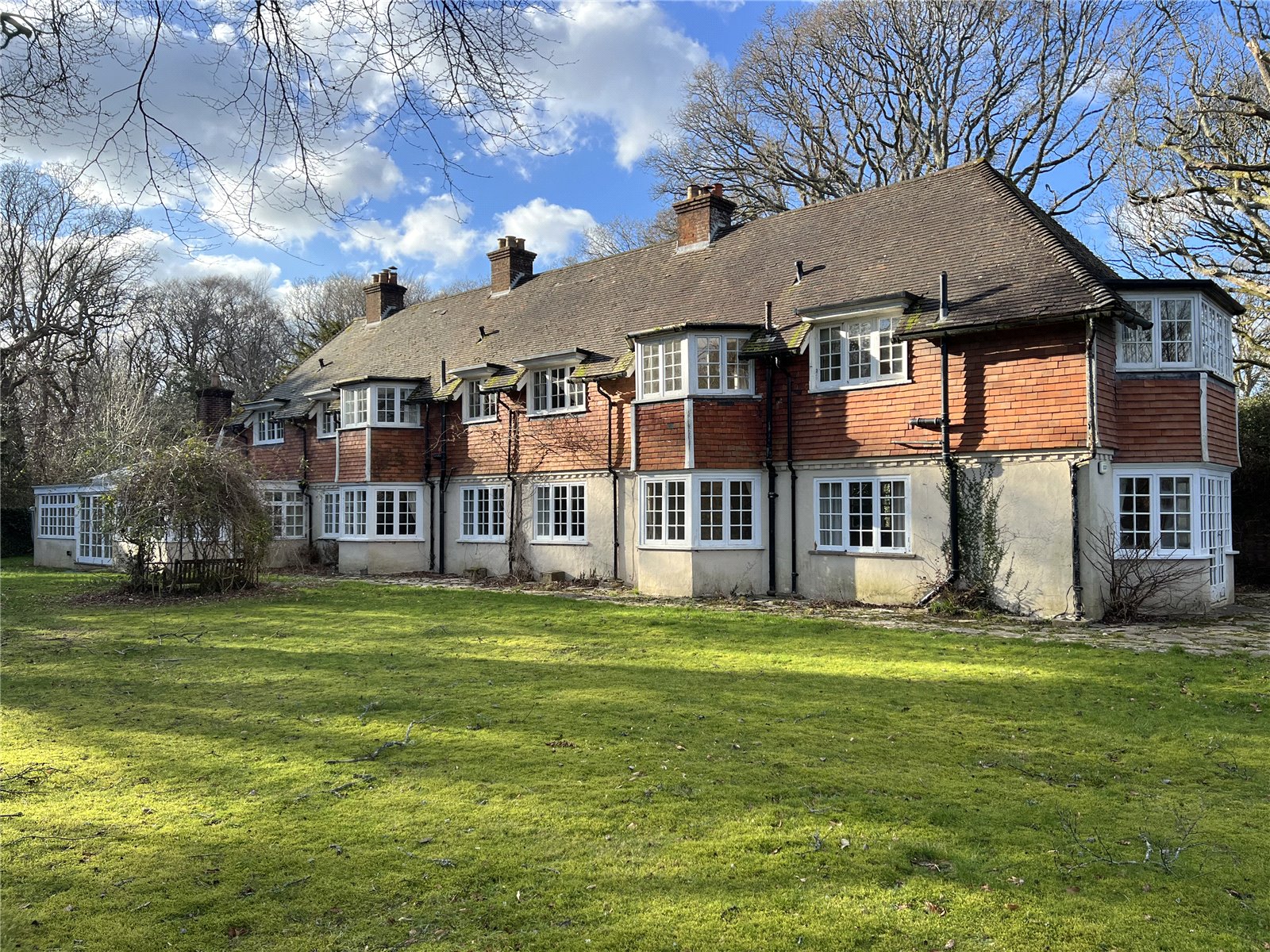 5 bedroom detached house for sale 0