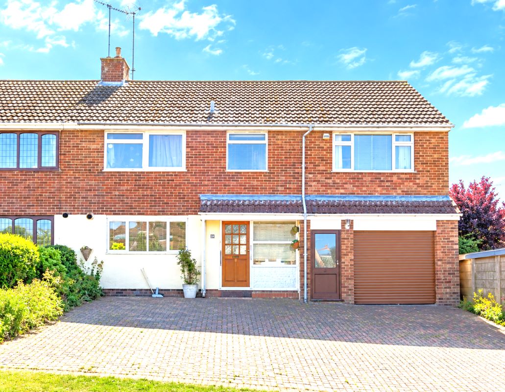 4, Woodhill Road, Northampton photo 2