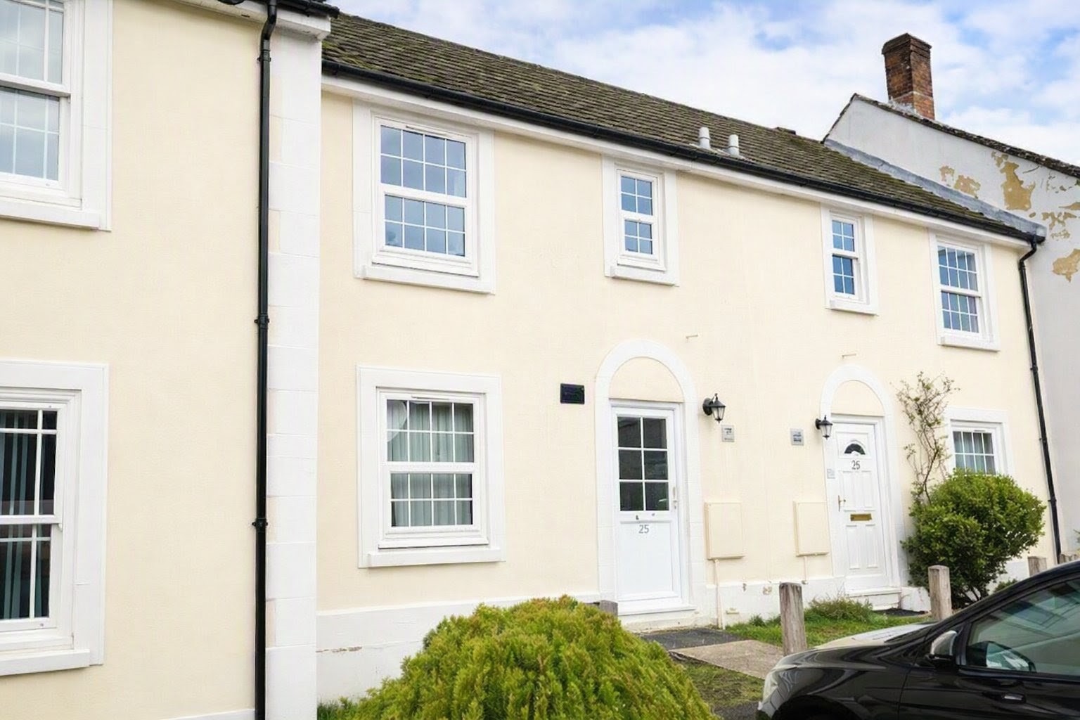 25, Midhurst photo 2