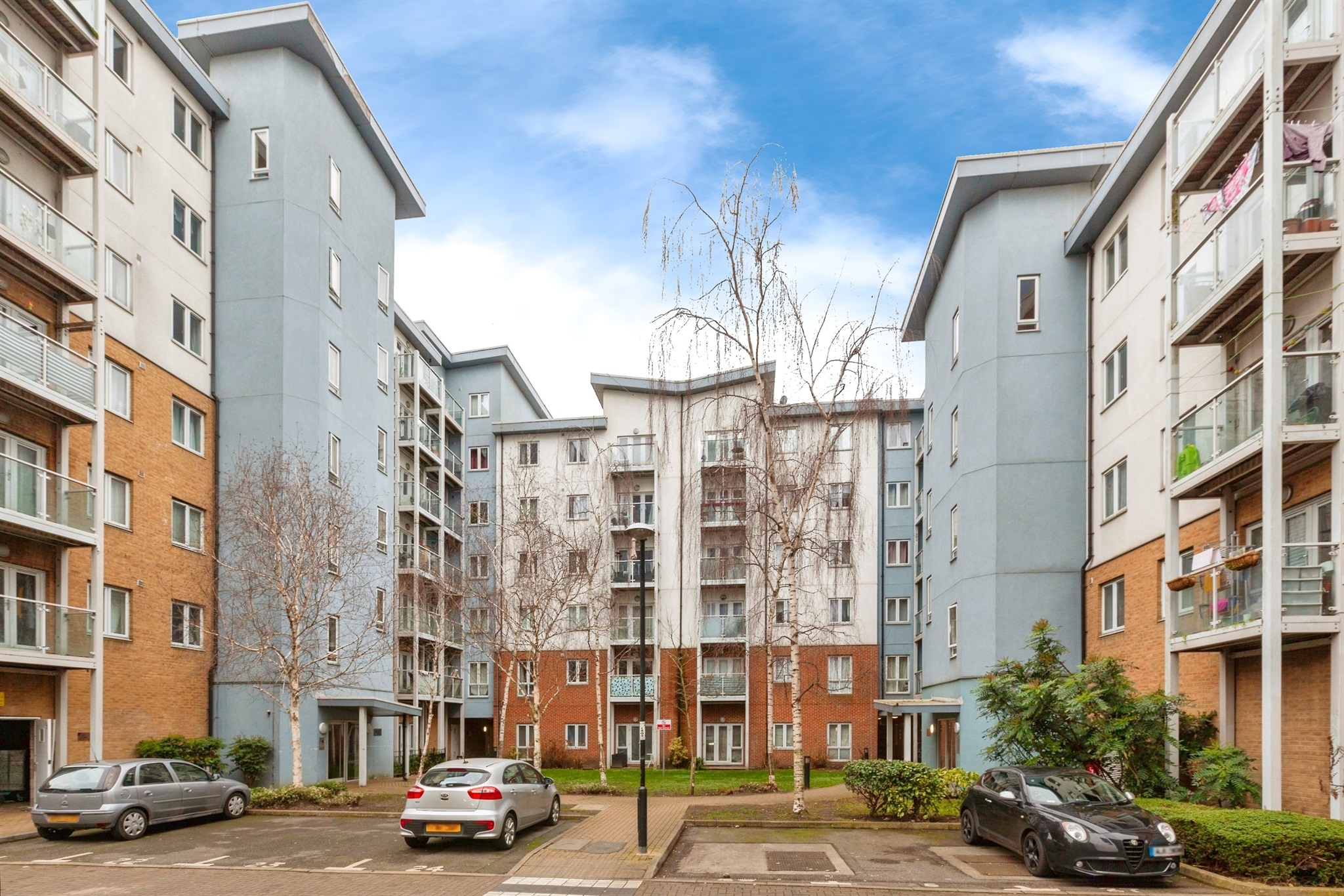 1-bed flat on Flat 40, Foundry Court, Mill Street, Slough, £165,000
