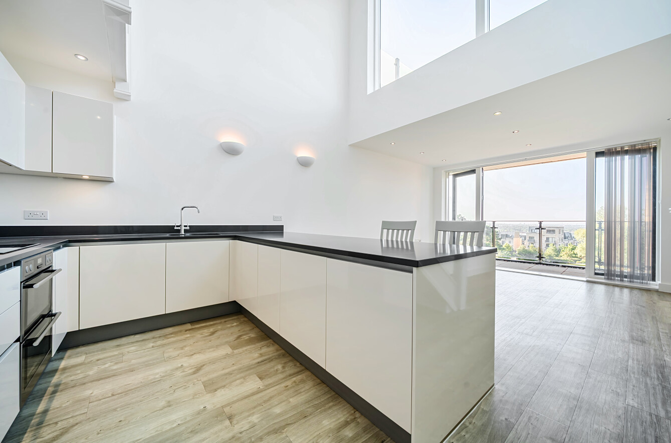 2 bedroom flat for sale 0