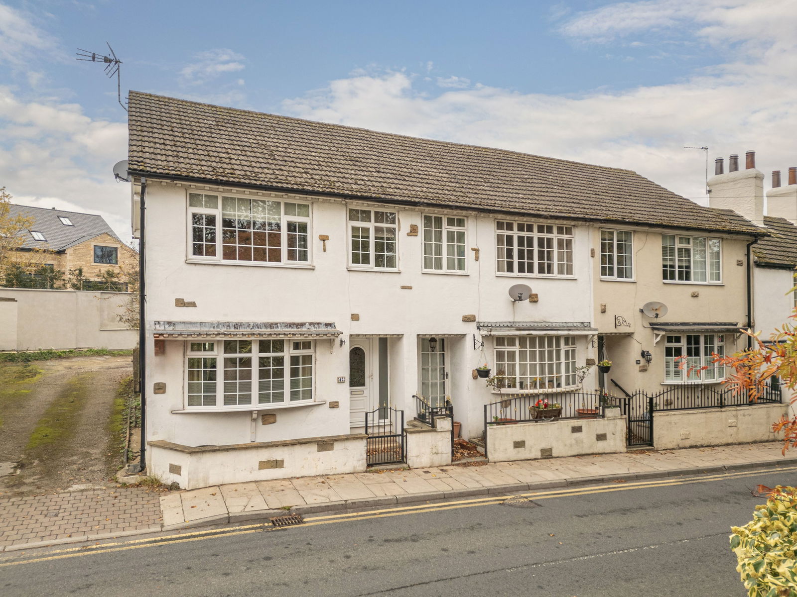 3-bed other on 42, Main Street, Leeds, £250,000