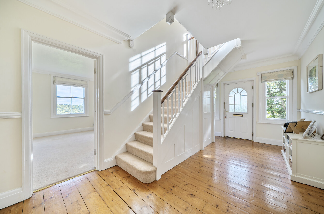 4 bedroom detached house for sale 0