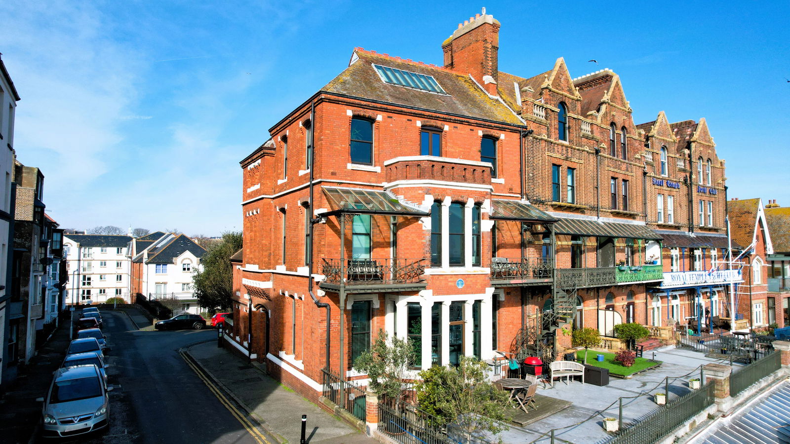 3 bedroom end terrace house for sale 0