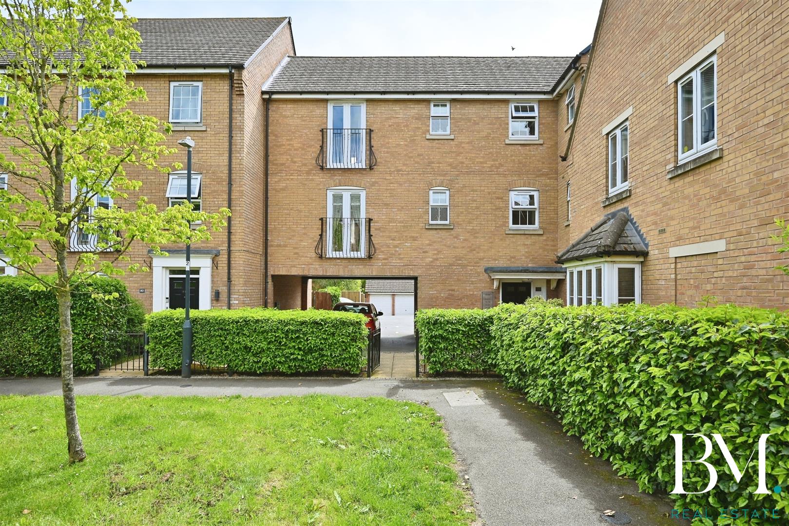 72, Crackthorne Drive, Rugby photo 2