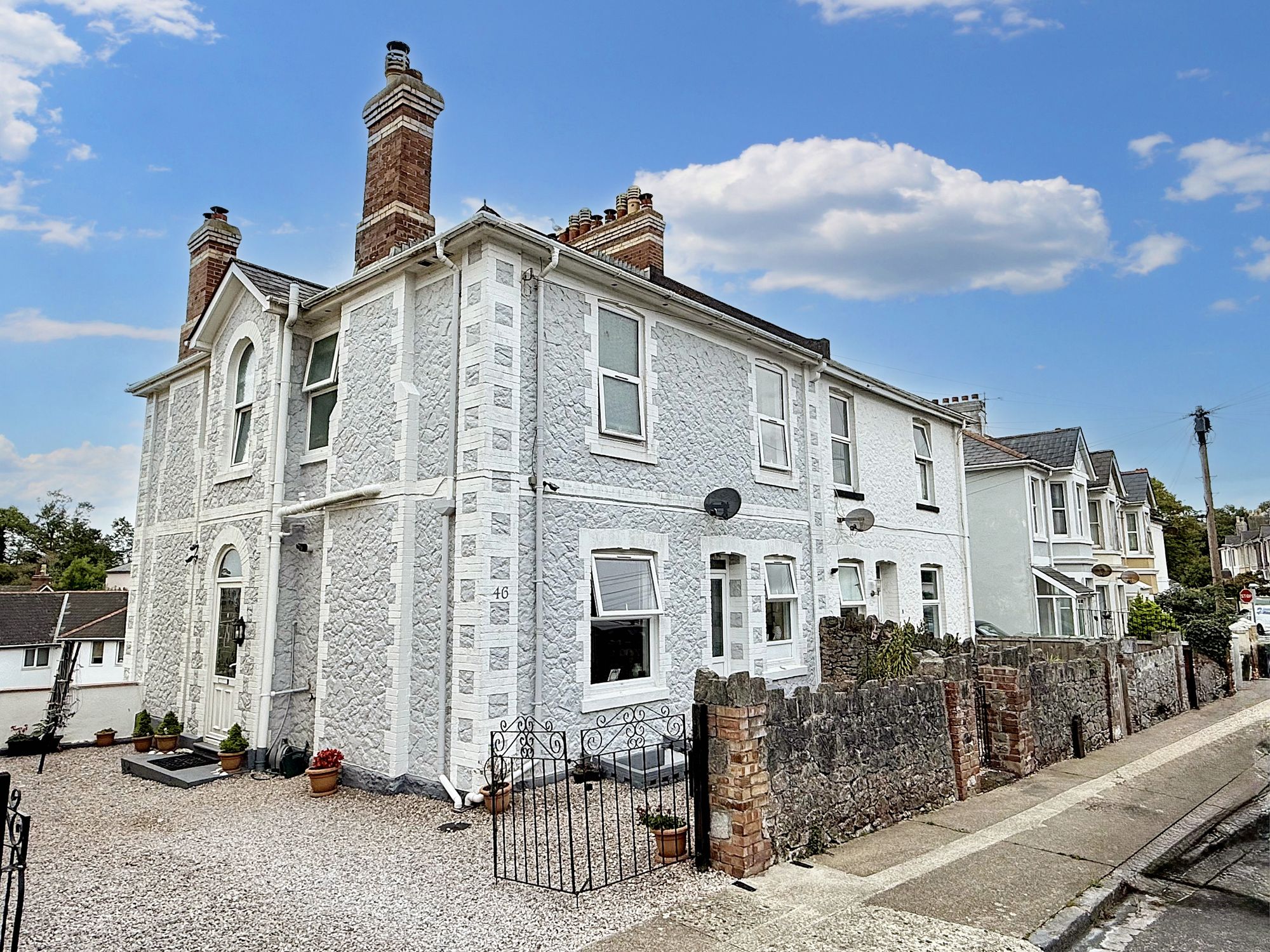 5-bed semi-detached on 46 Shirburn Road, Torquay, £395,000