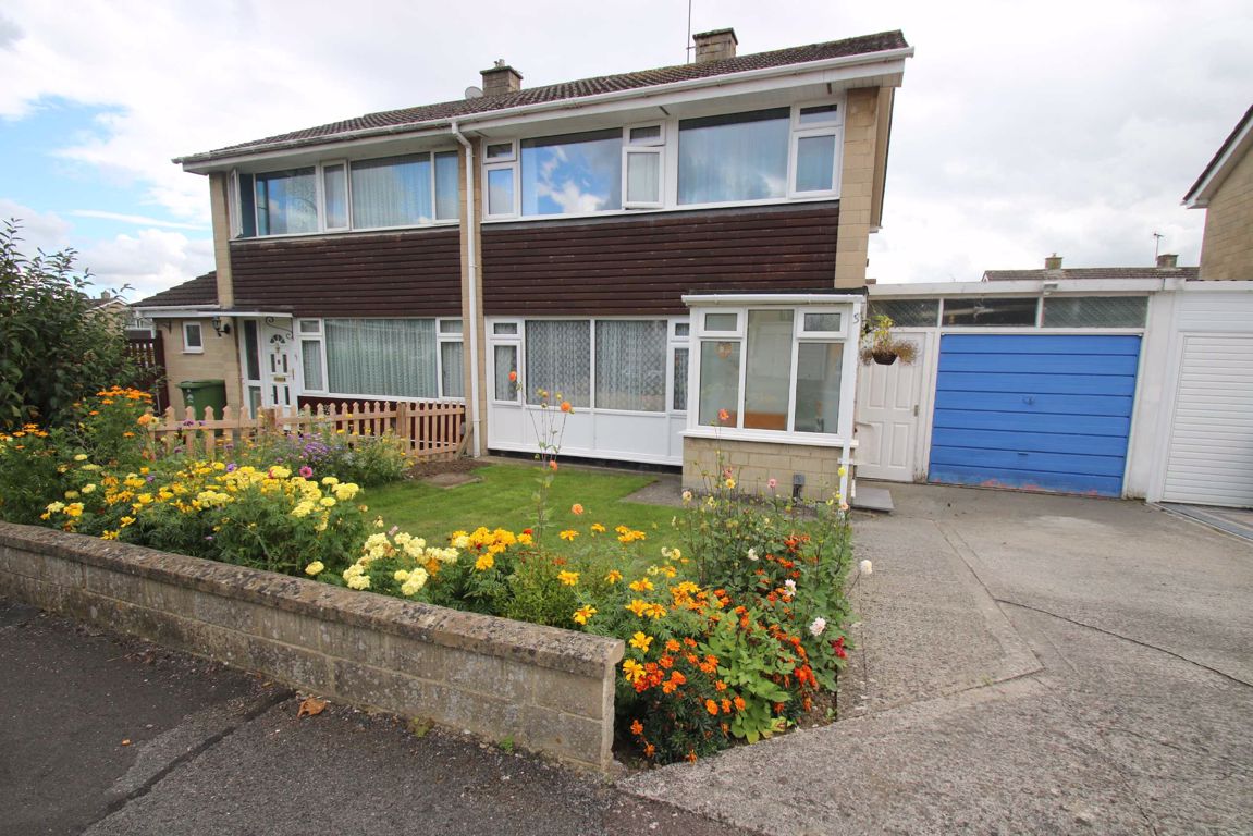 Free property report 3 Winterslow Road, Trowbridge, BA14 0LX Chimnie