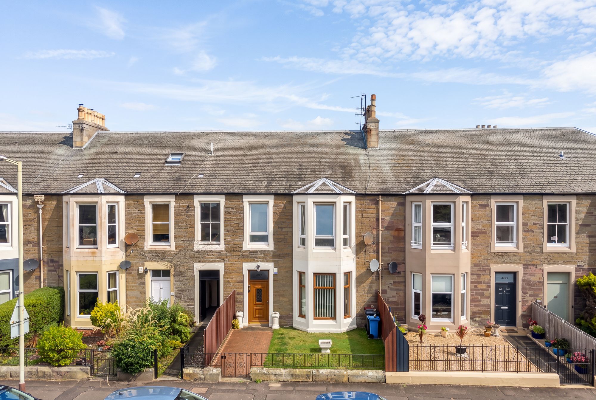 2 bed flat for sale