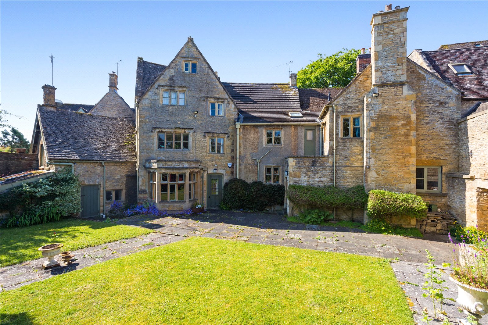 5 bedroom terraced house for sale 0