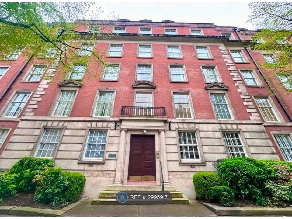 Flat, Warwick House Westgate St, Cardiff photo 3