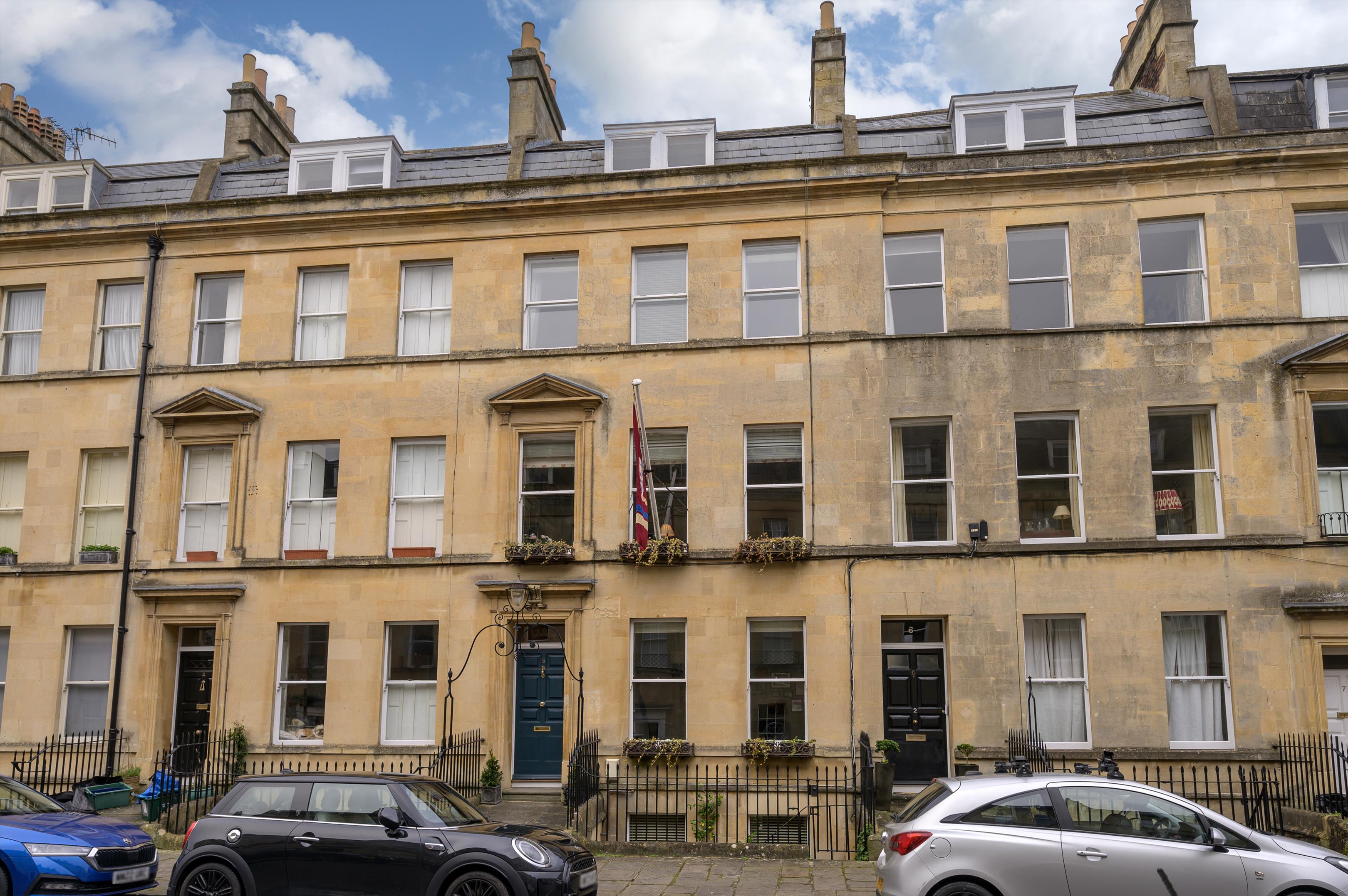5 bedroom town house for sale 0