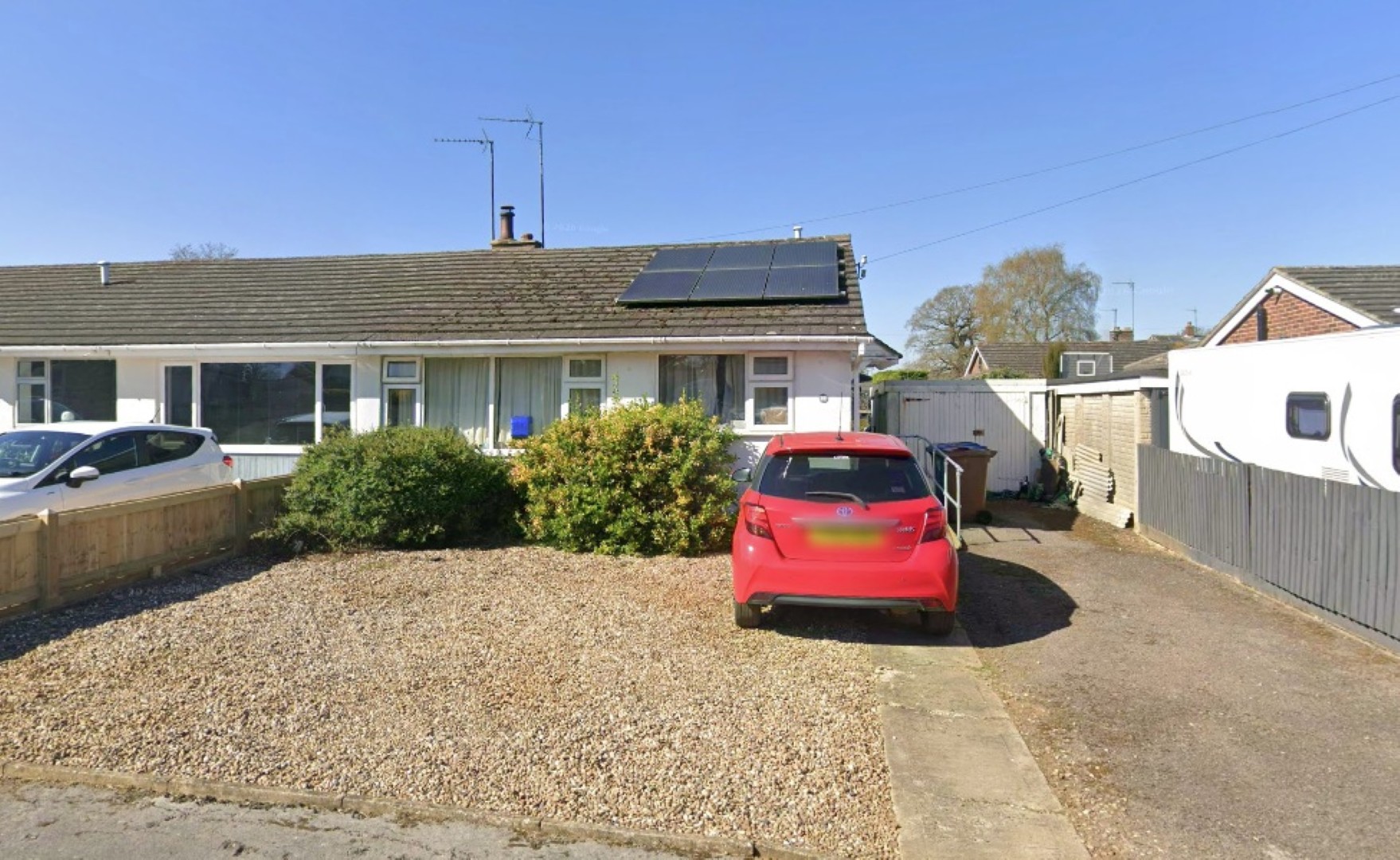 40, Newcombe Close, Banbury photo 3