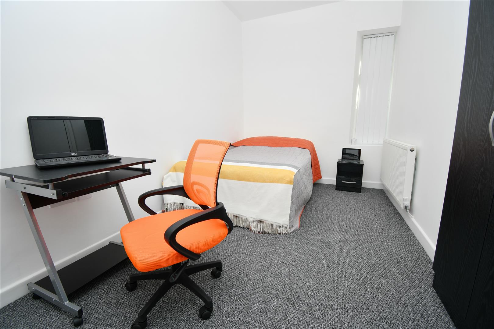 room 2, 4, Scarlett Street, Burnley photo 5