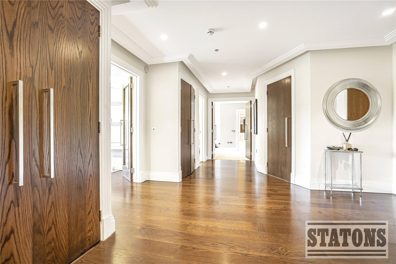 3 bedroom flat for sale 0