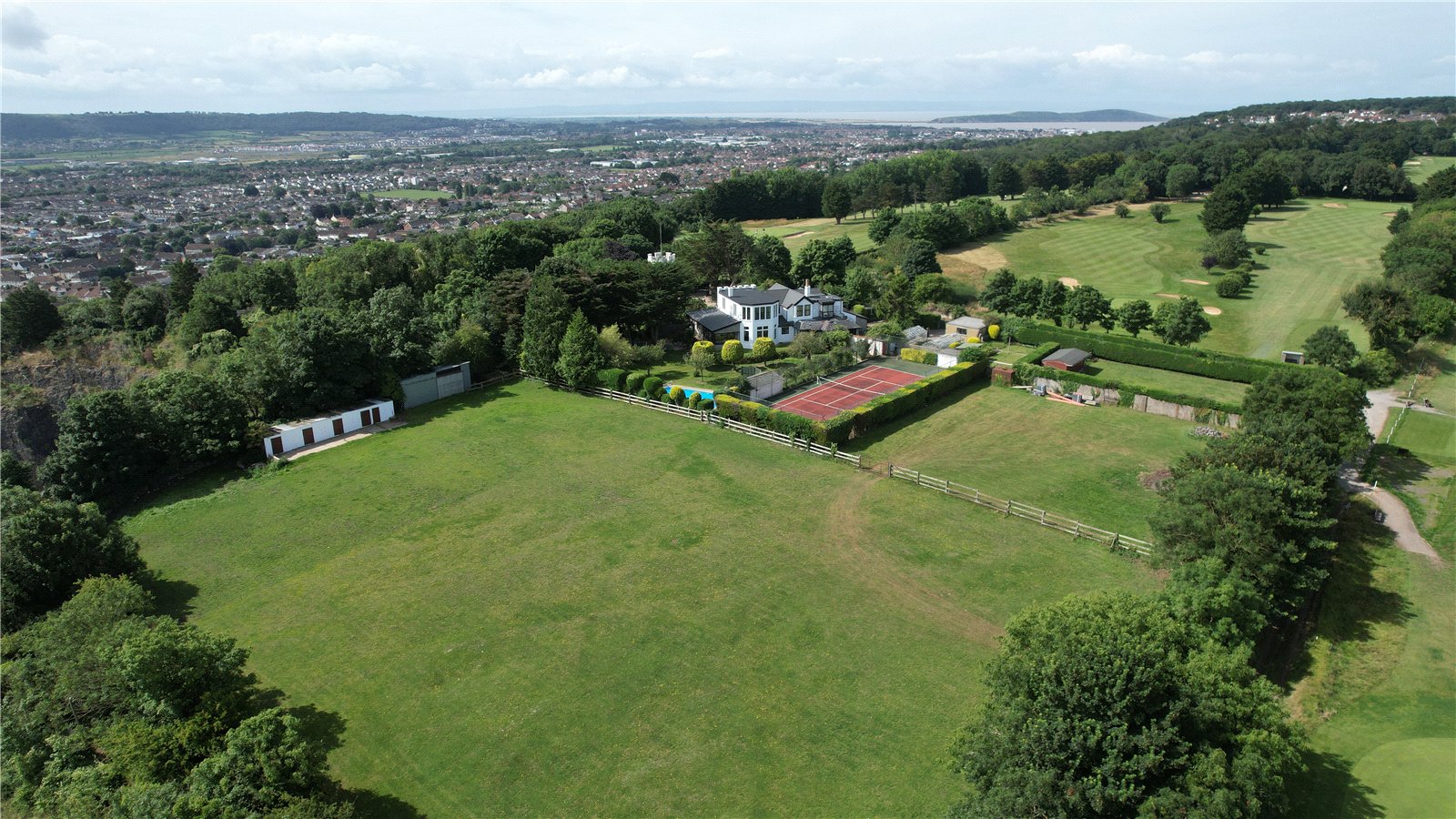 6 bedroom equestrian property for sale 0