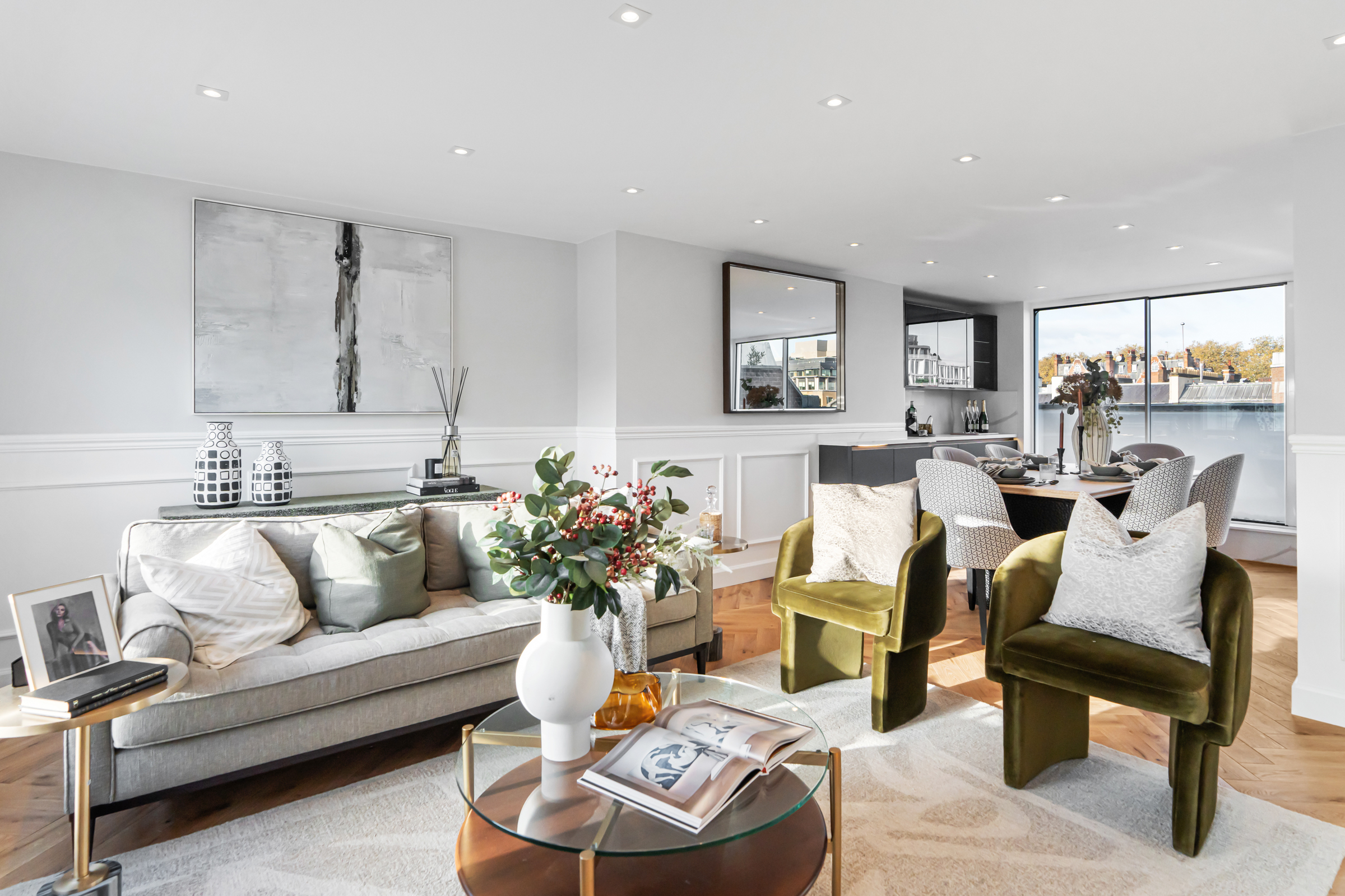 3 bedroom flat for sale 0