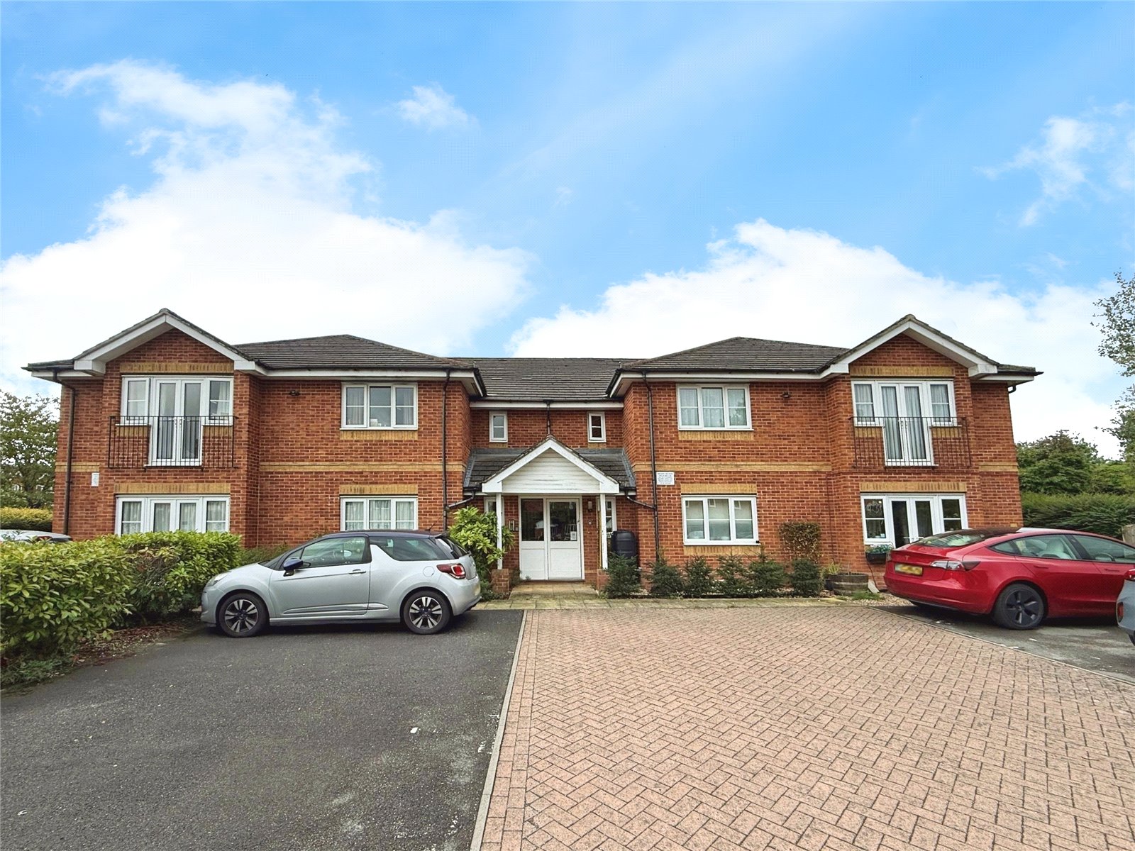2-bed flat on 45, Frederick Place, Berkshire, £205,000