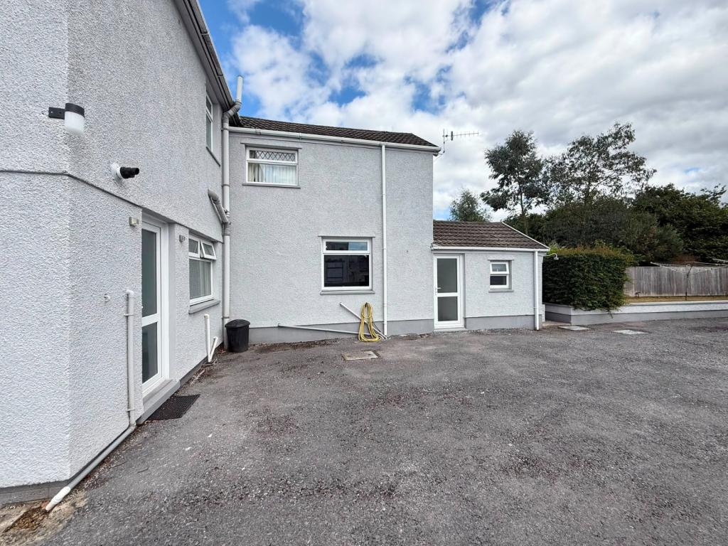 Church Street, Gowerton photo 4
