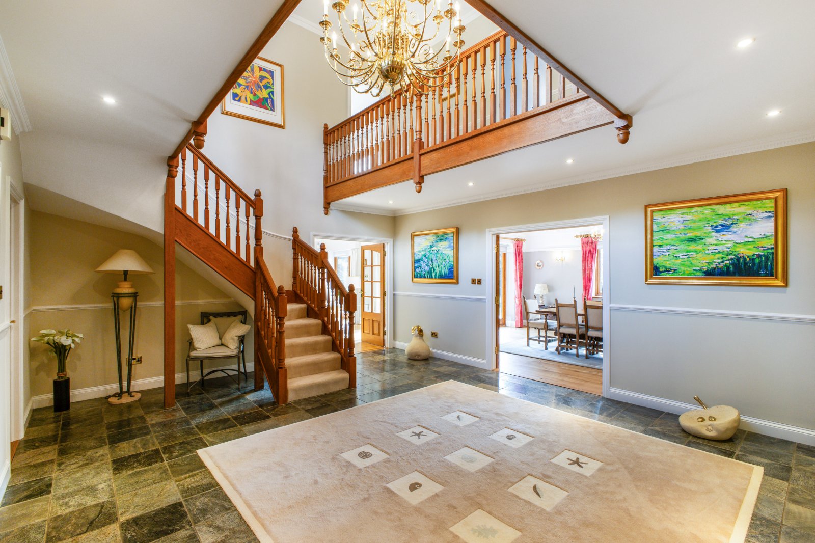 6 bedroom detached house for sale 0