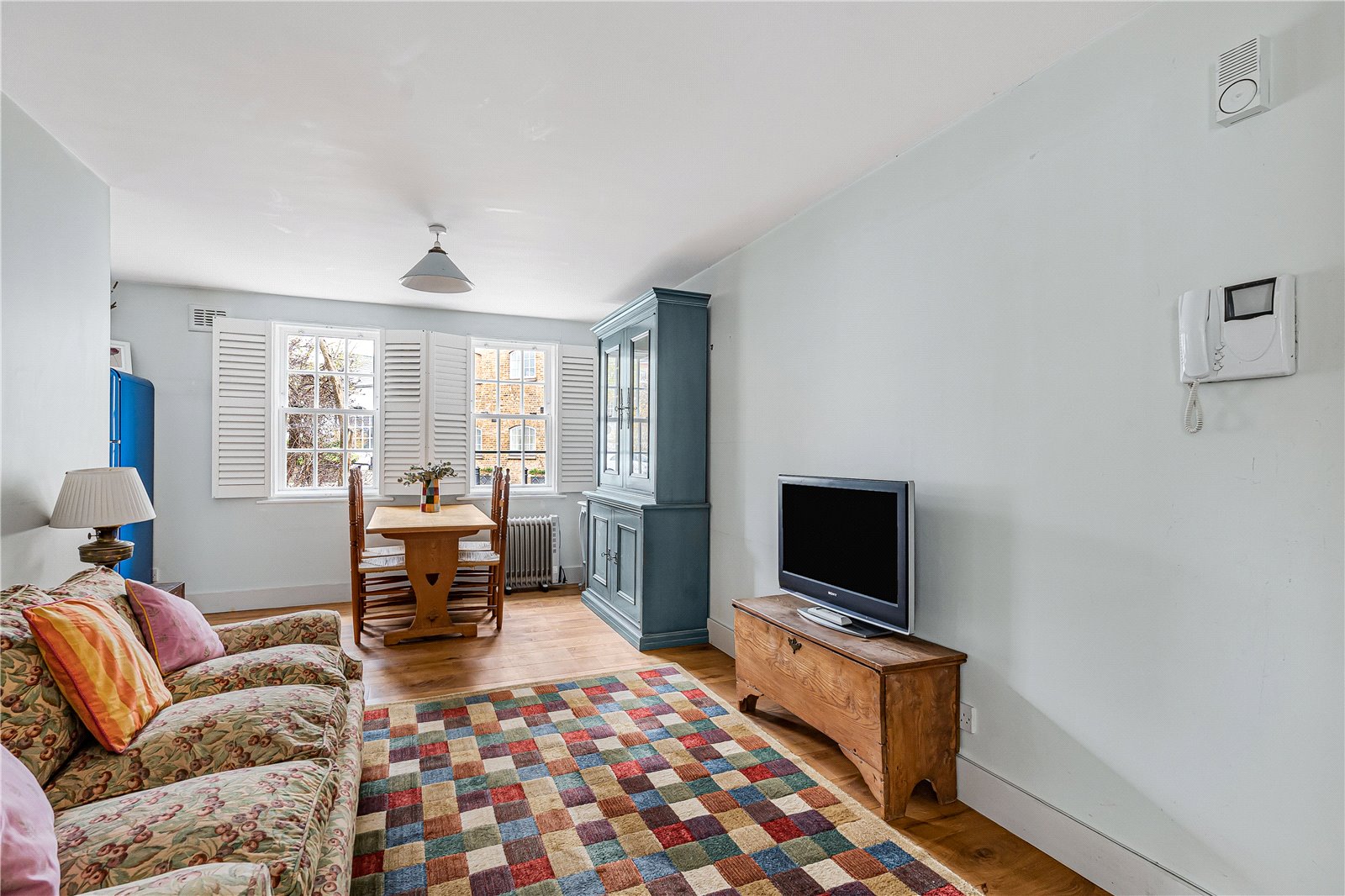Flat 2, Beaufoy House, 1, Regents Bridge Gardens, London photo 4