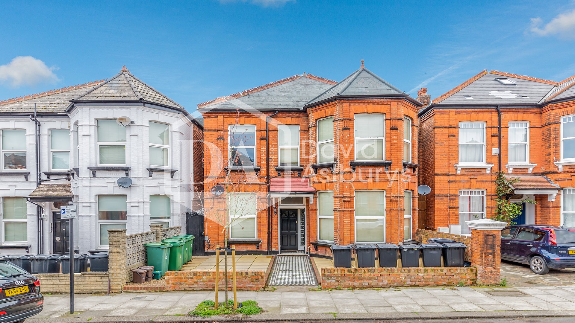 Flat 7, 10, Manstone Road, London photo 2