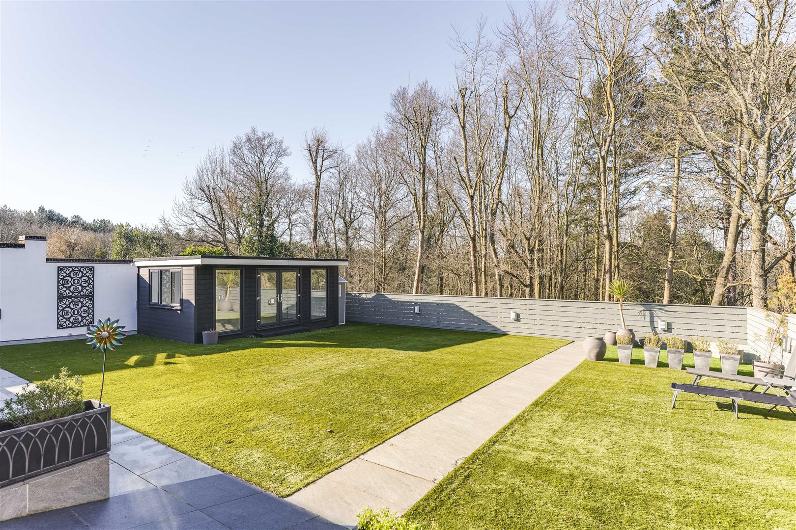 4 bedroom detached house for sale 0