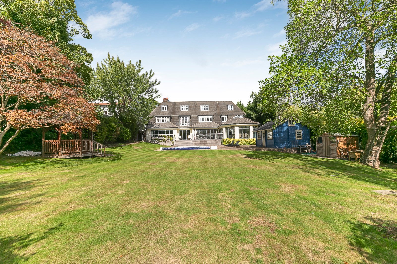 Photos of Beech Hill, Hadley Wood, Hertfordshire EN4 64695187