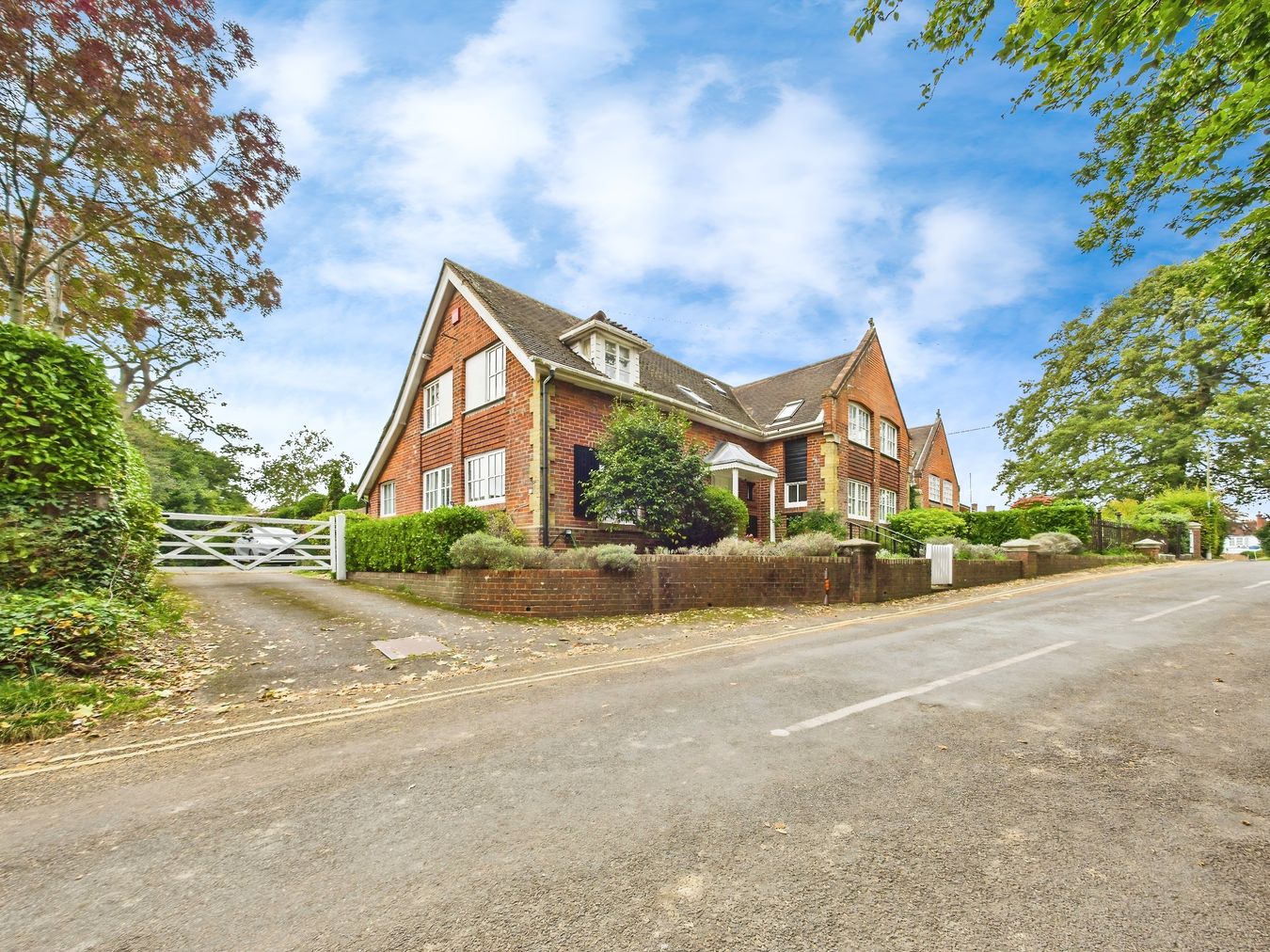 School House, School Lane, Hamble, Southampton, SO31 4JD - listing photo
