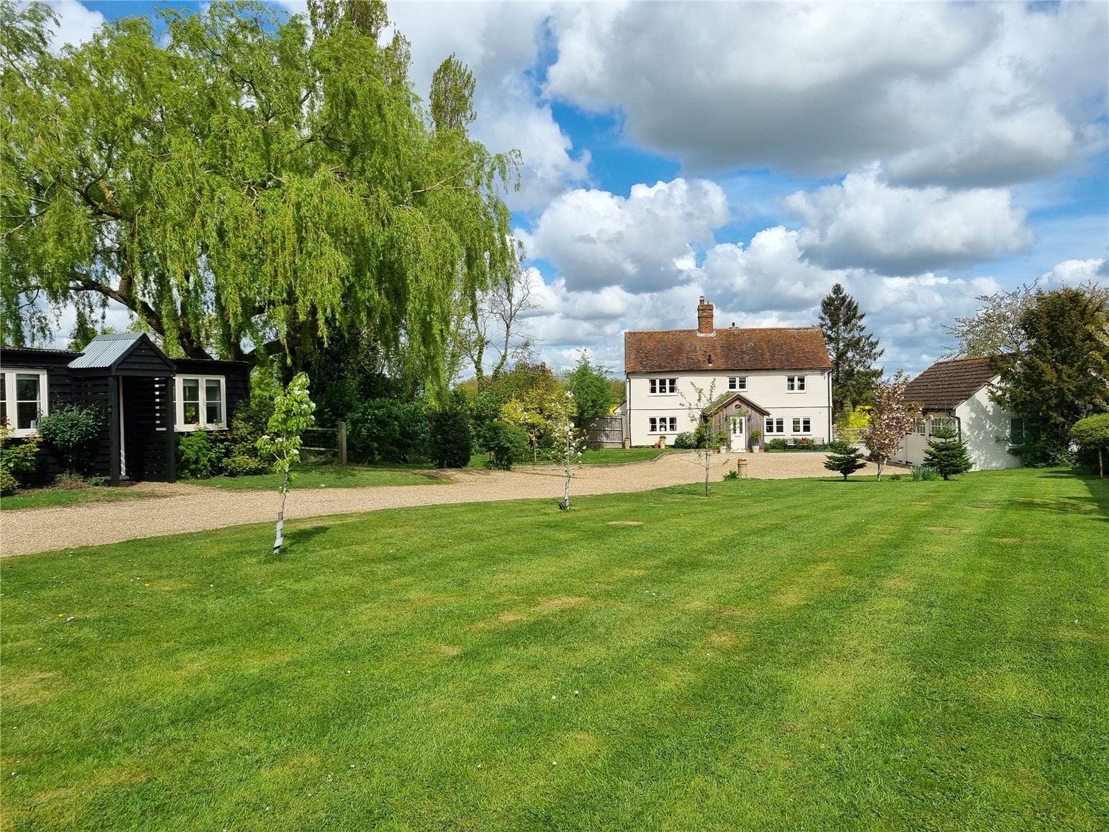 3 bedroom new flat for sale