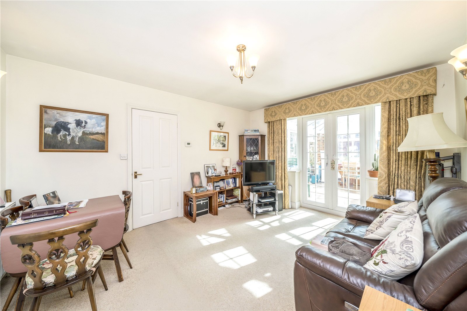 6 bedroom detached house for sale 0