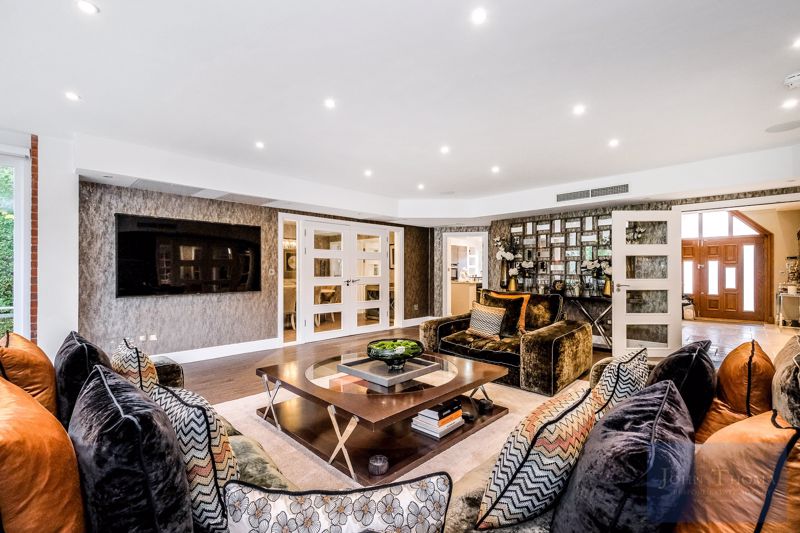 Photos of Parklands, Chigwell IG7 66039632 PrimeLocation