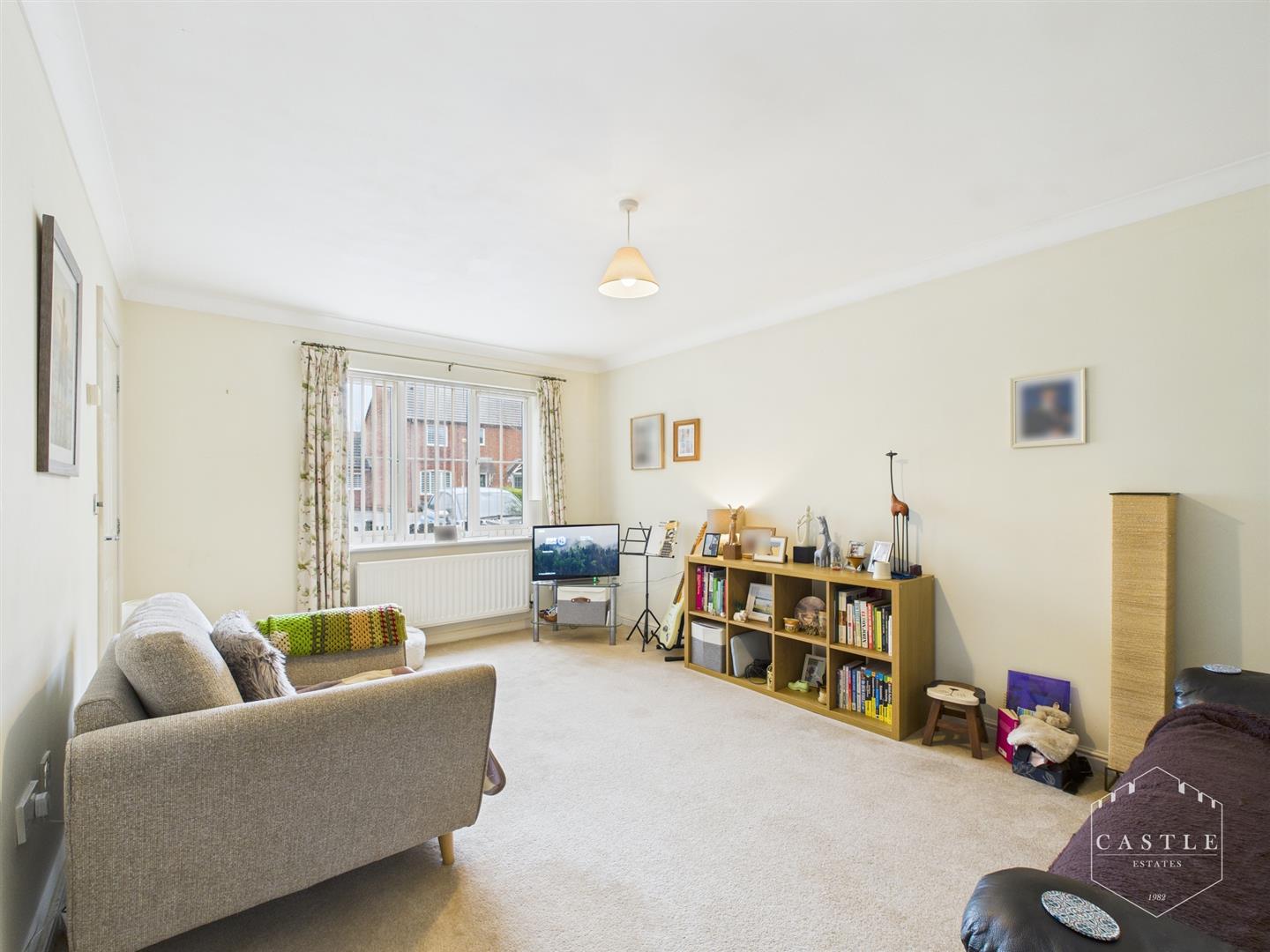 50% share, 4, Merryhurst Place, Hinckley photo 4