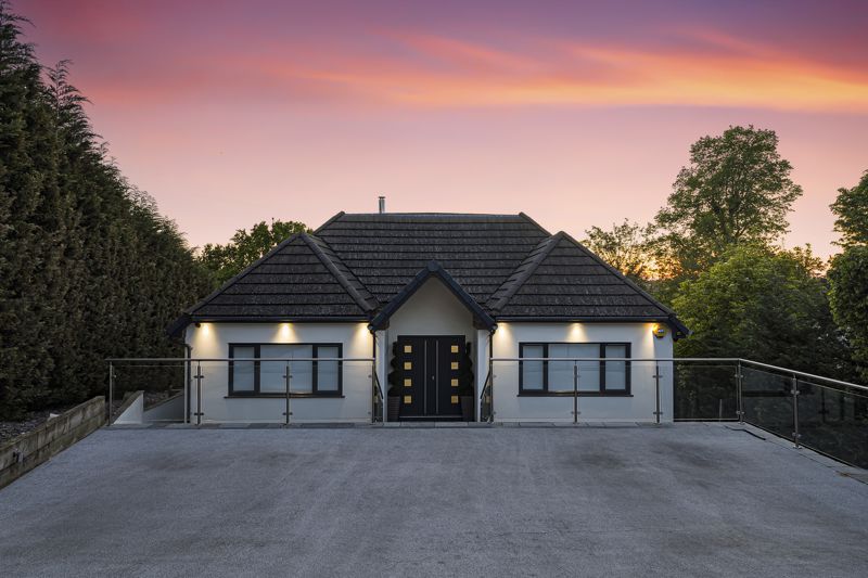 5 bedroom detached house for sale 0