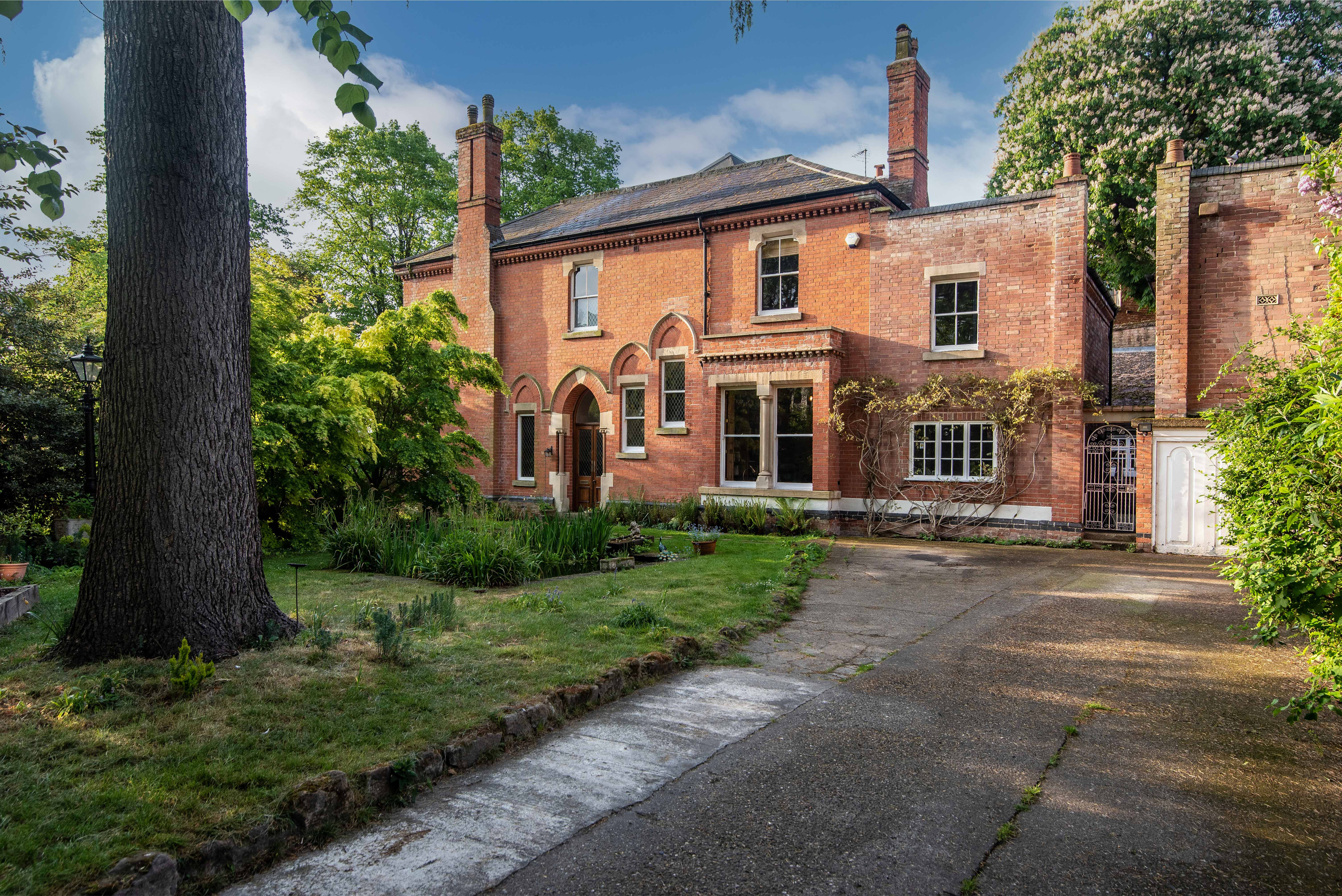 6-bed detached on Ellington, Tattershall Drive, Nottingham, £1,495,000