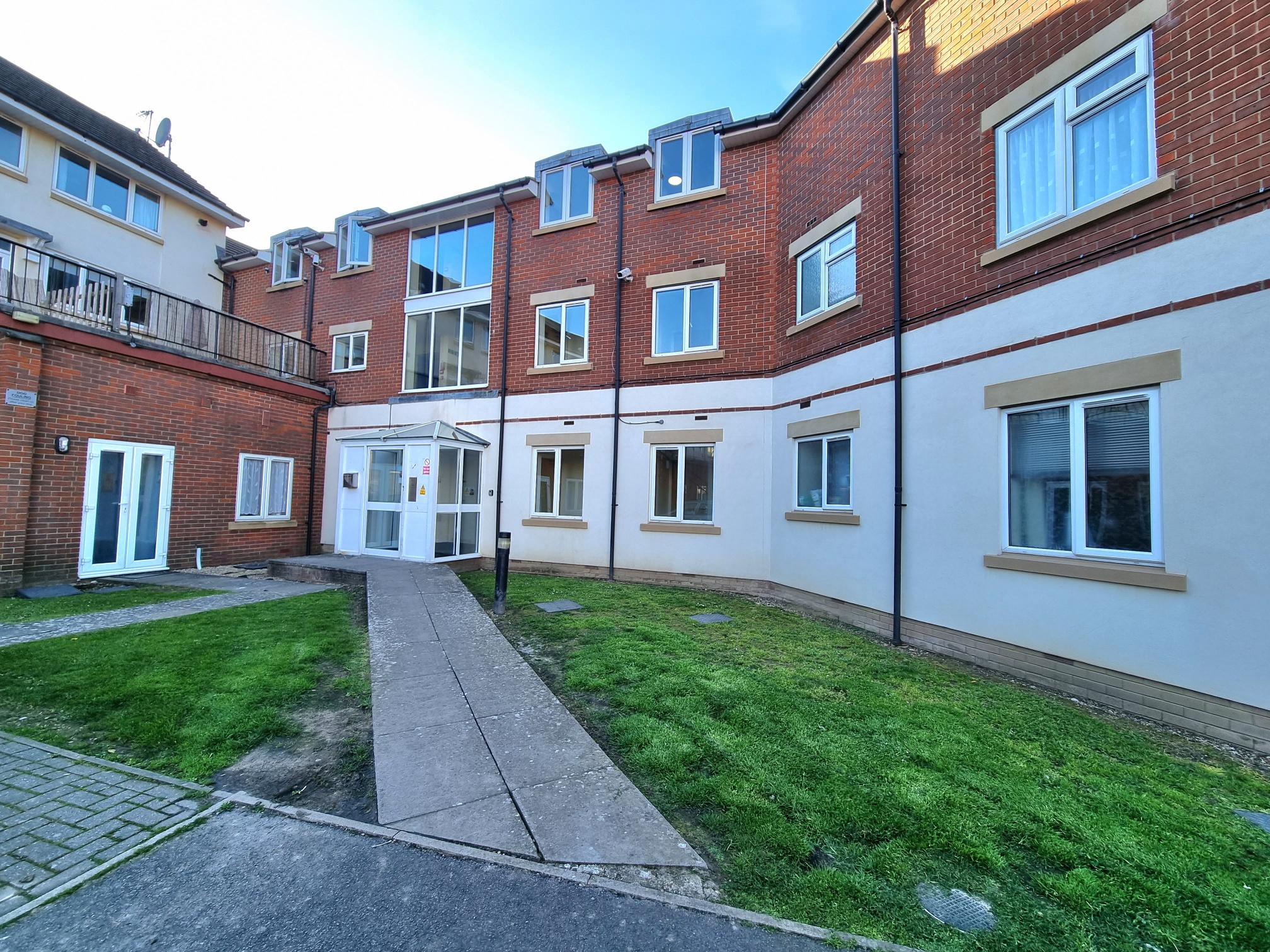 10 Bartons Court, Forton Road, GOSPORT photo 2