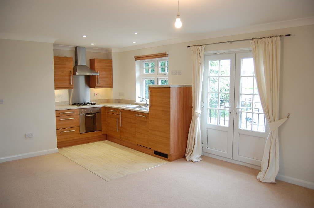 14 Alsager,, Clements Mead, Leatherhead photo 2