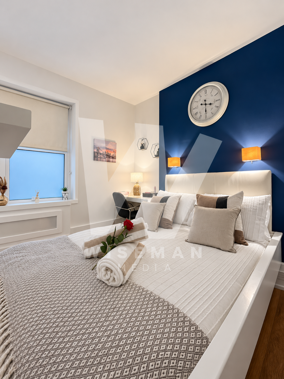 Studio flat on 10, Glasshouse Yard, London, £2,250/mo