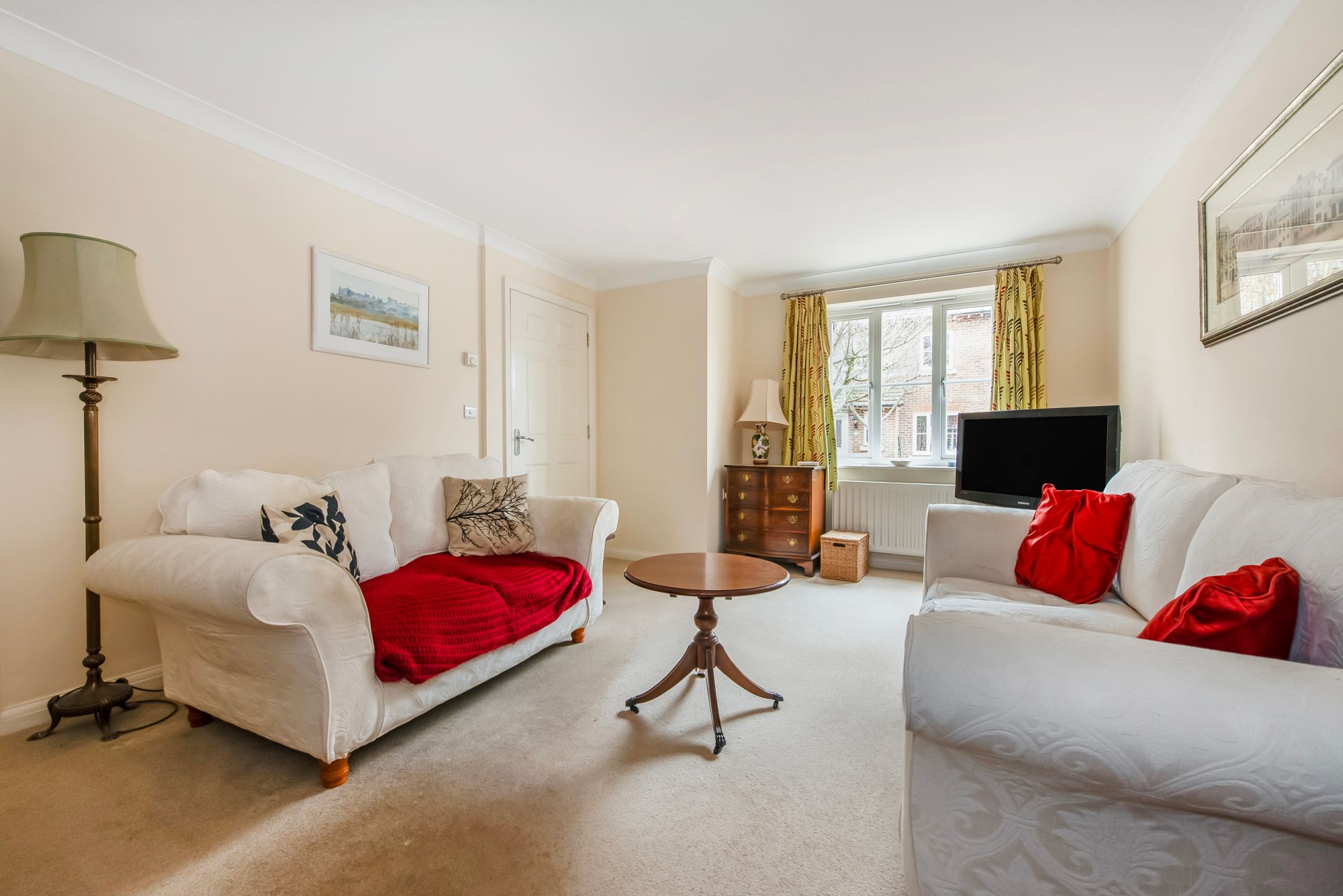 12 Waterfield Gardens, Chichester photo 3