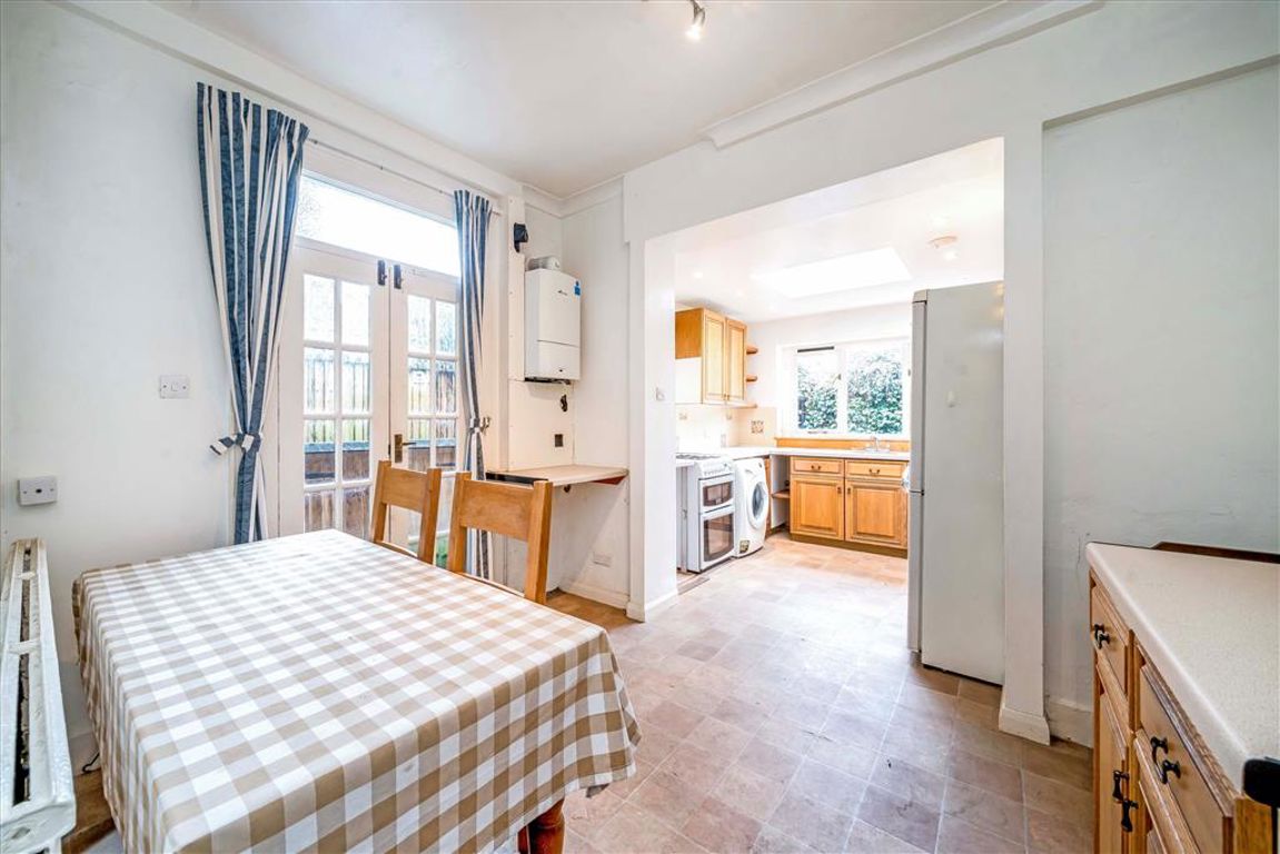 5 bedroom property for sale 0