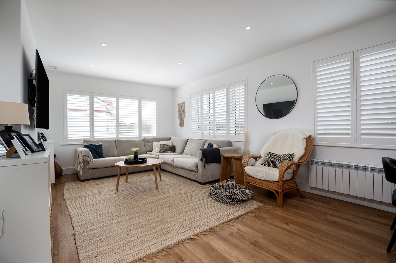 4 bedroom detached bungalow for sale 0